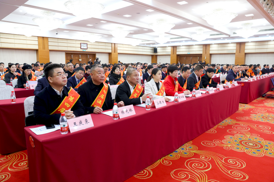 第四届“温州慈善奖”获奖名单公布！pa真人集团董事长章定长荣获表彰